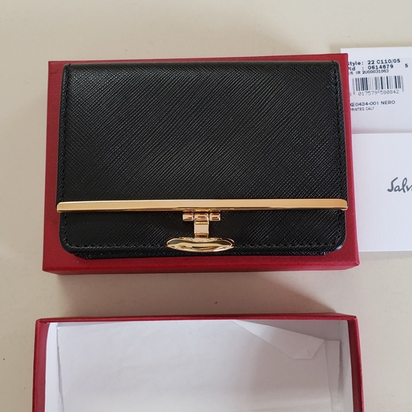 NWT Salvatore Ferragamo Black Nero Key Card Holder - Picture 3 of 8